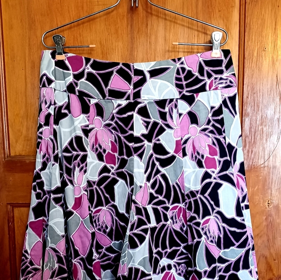 Fashion Bug Floral Skirt - Picture 2 of 5